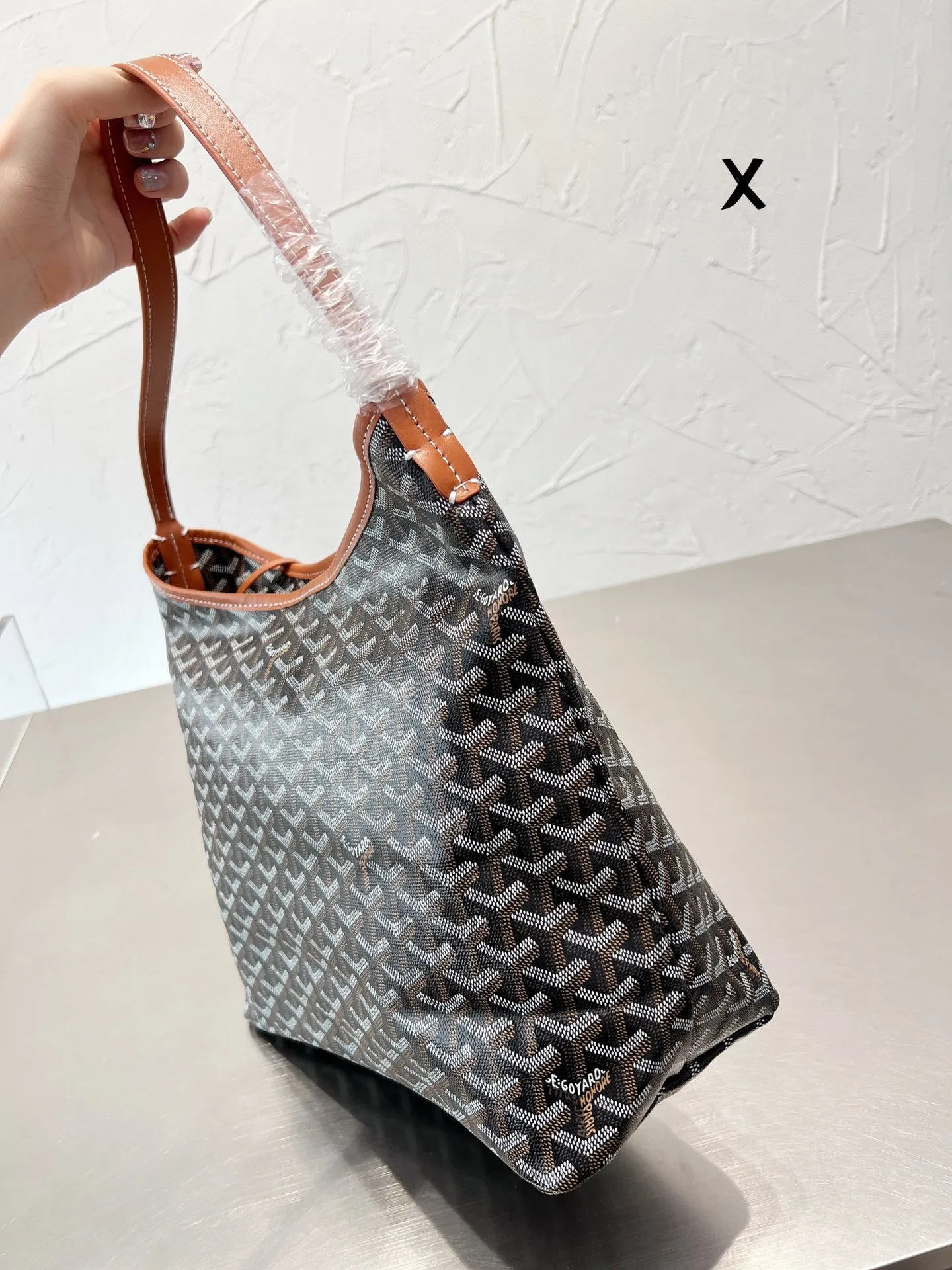 GY004 Goyard Bohème Hobo Bag / 14.5x9.8x5.9inch