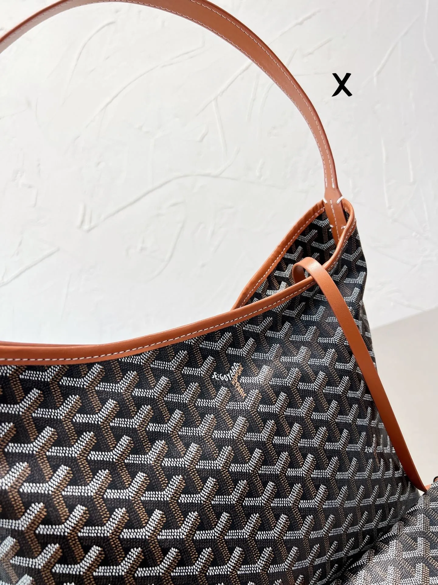 GY004 Goyard Bohème Hobo Bag / 14.5x9.8x5.9inch