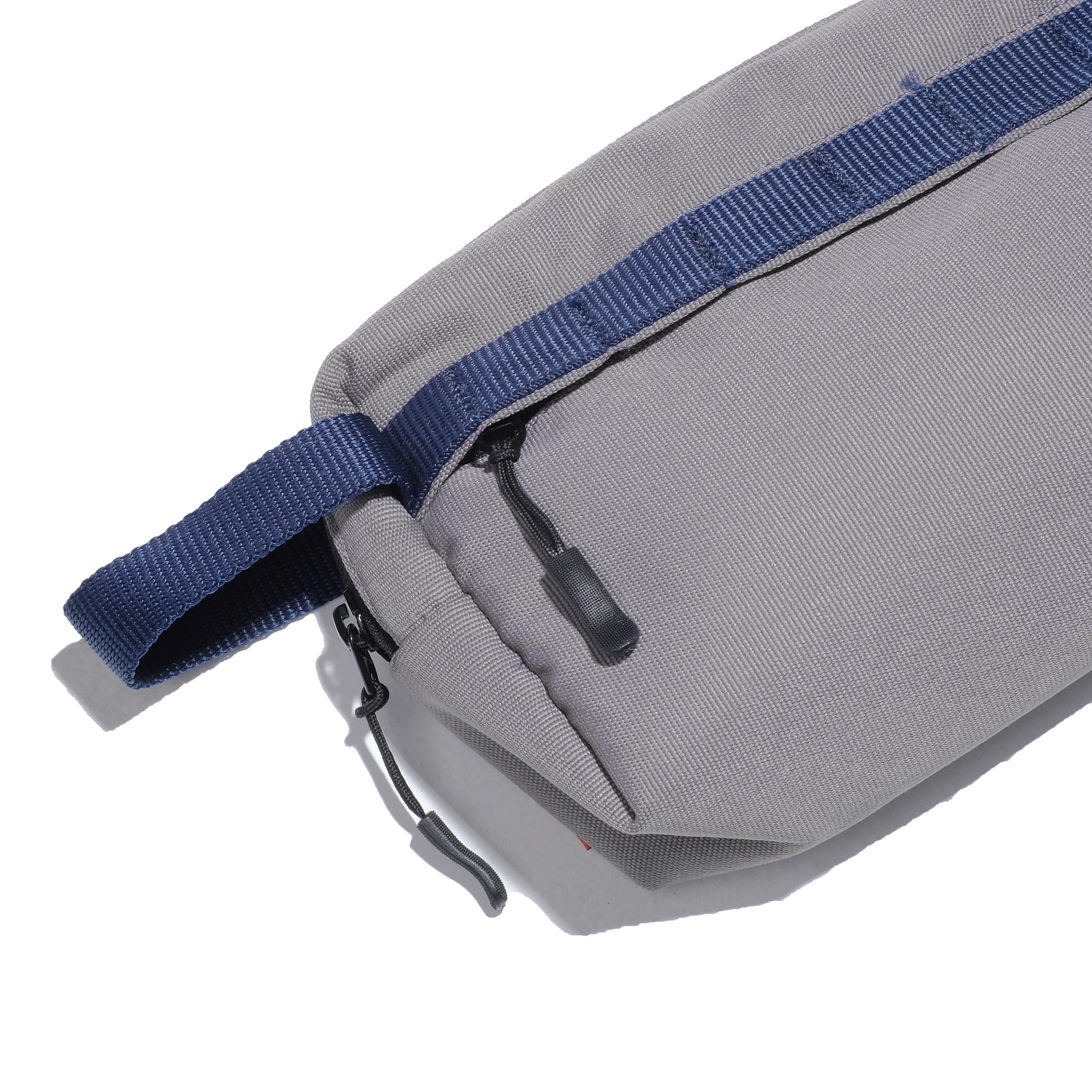 Lipsky Pouch Gray