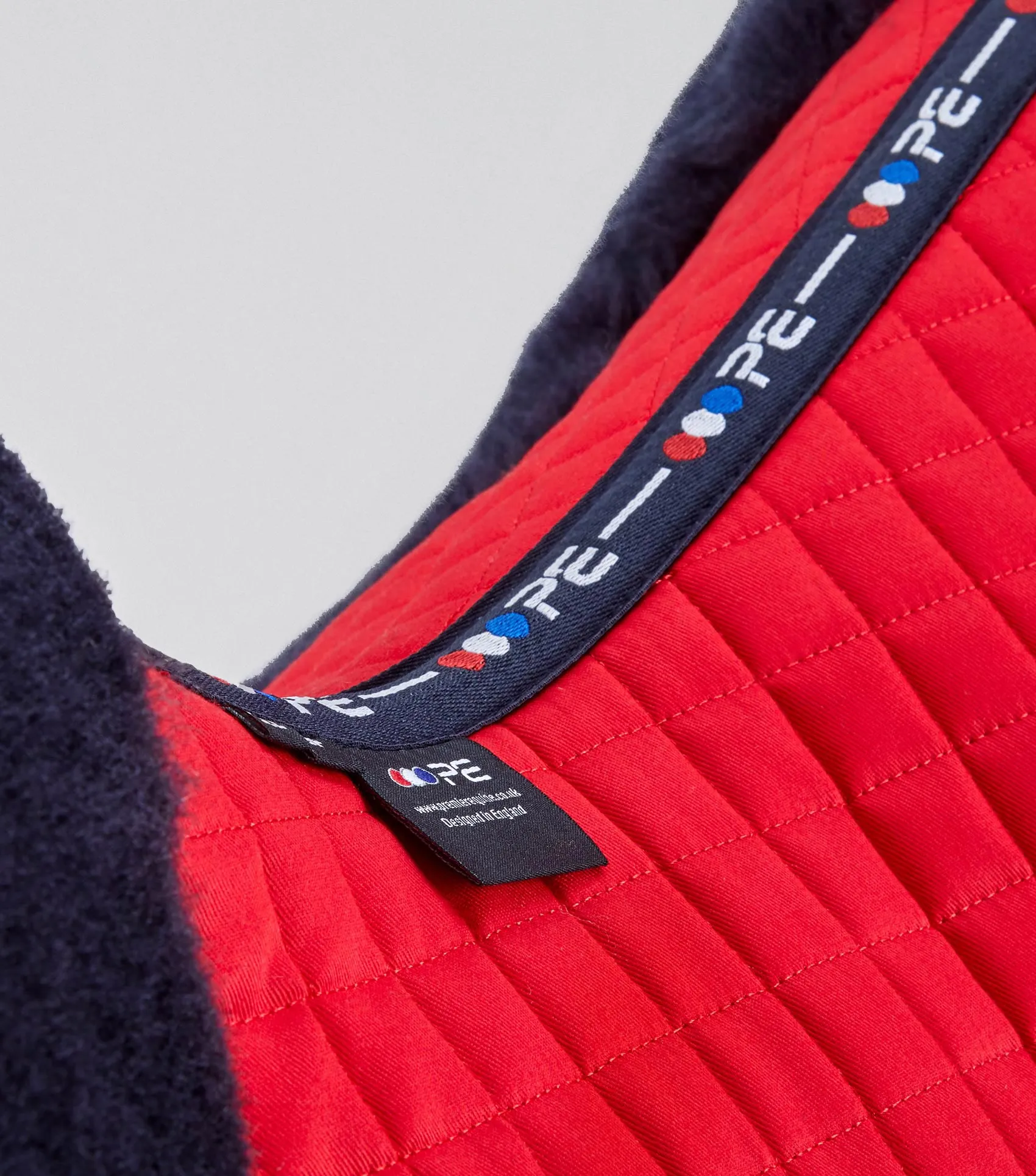 Merino Wool Saddle Pad - GP/Jump Numnah Red/Navy Wool