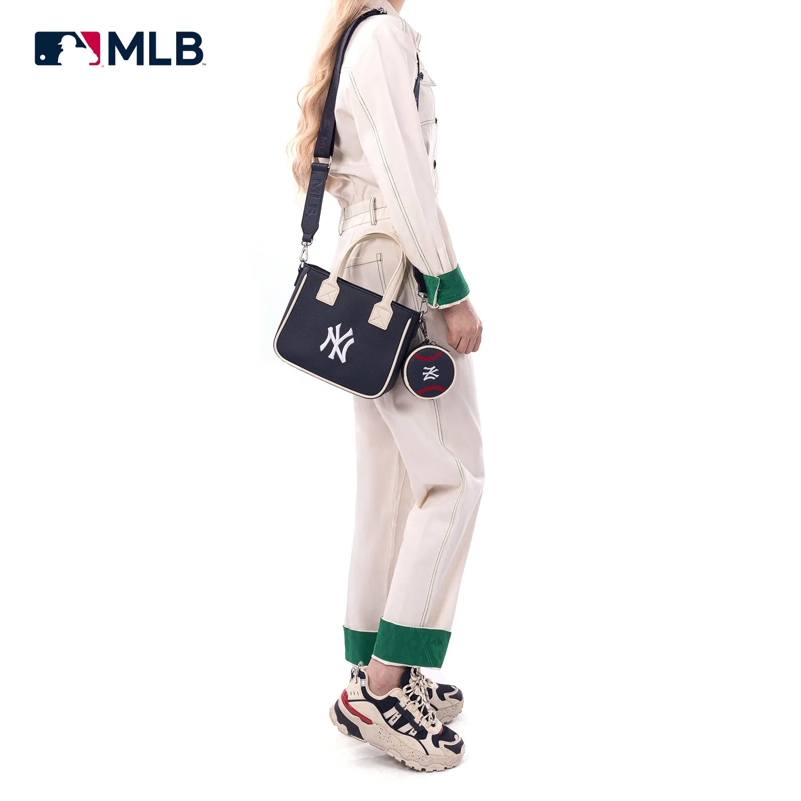 MLB-NY103  MLB  New York Yankees Team Tote/Crossbody with Baseball Coin Pouch