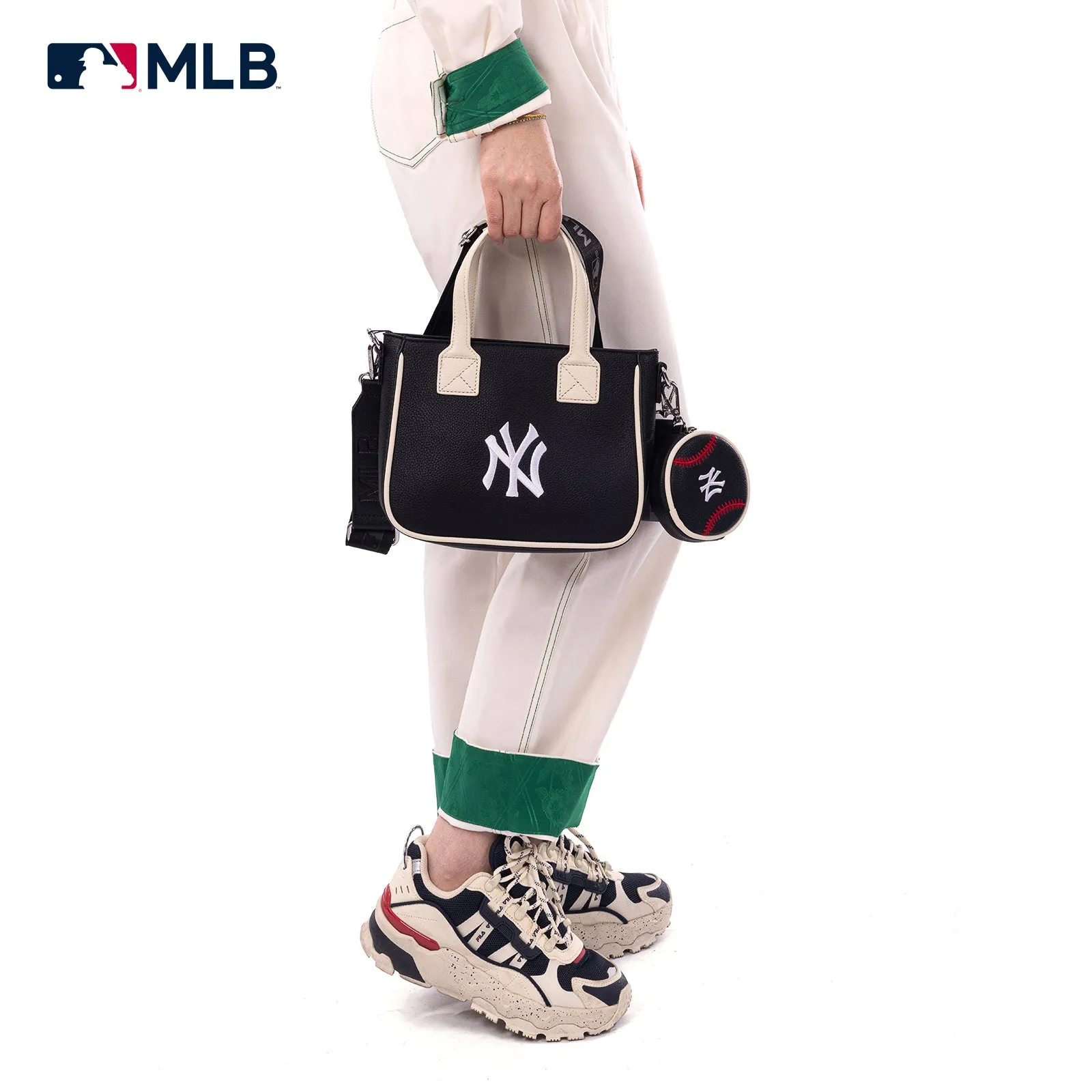 MLB-NY103  MLB  New York Yankees Team Tote/Crossbody with Baseball Coin Pouch