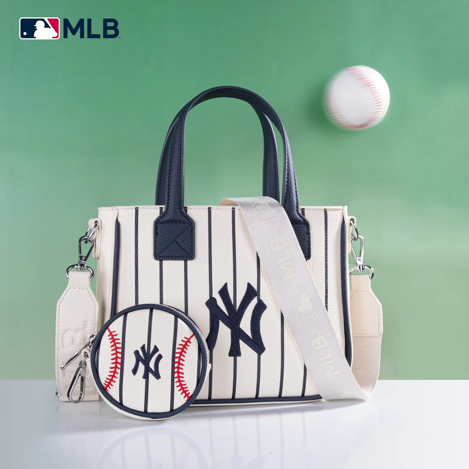 MLB-NY103  MLB  New York Yankees Team Tote/Crossbody with Baseball Coin Pouch