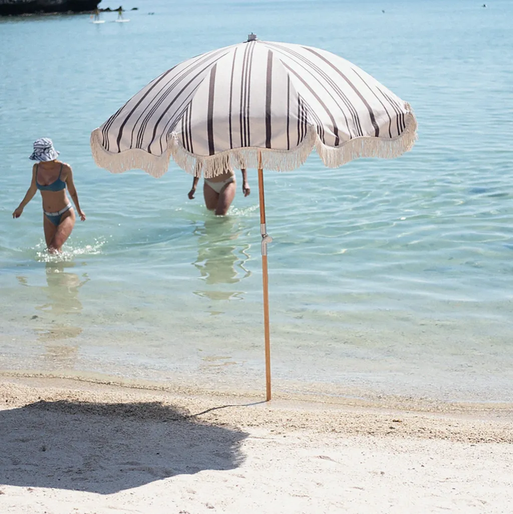 Premium Beach Umbrella: Vintage Black Stripe