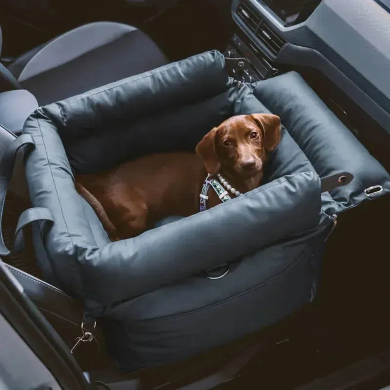 Travel Safety Bolster Vintage Dog Car Seat Bed – No-Slip Bottom & Safety Buckle with Adjustable Lanyard for Secure Pet Travel