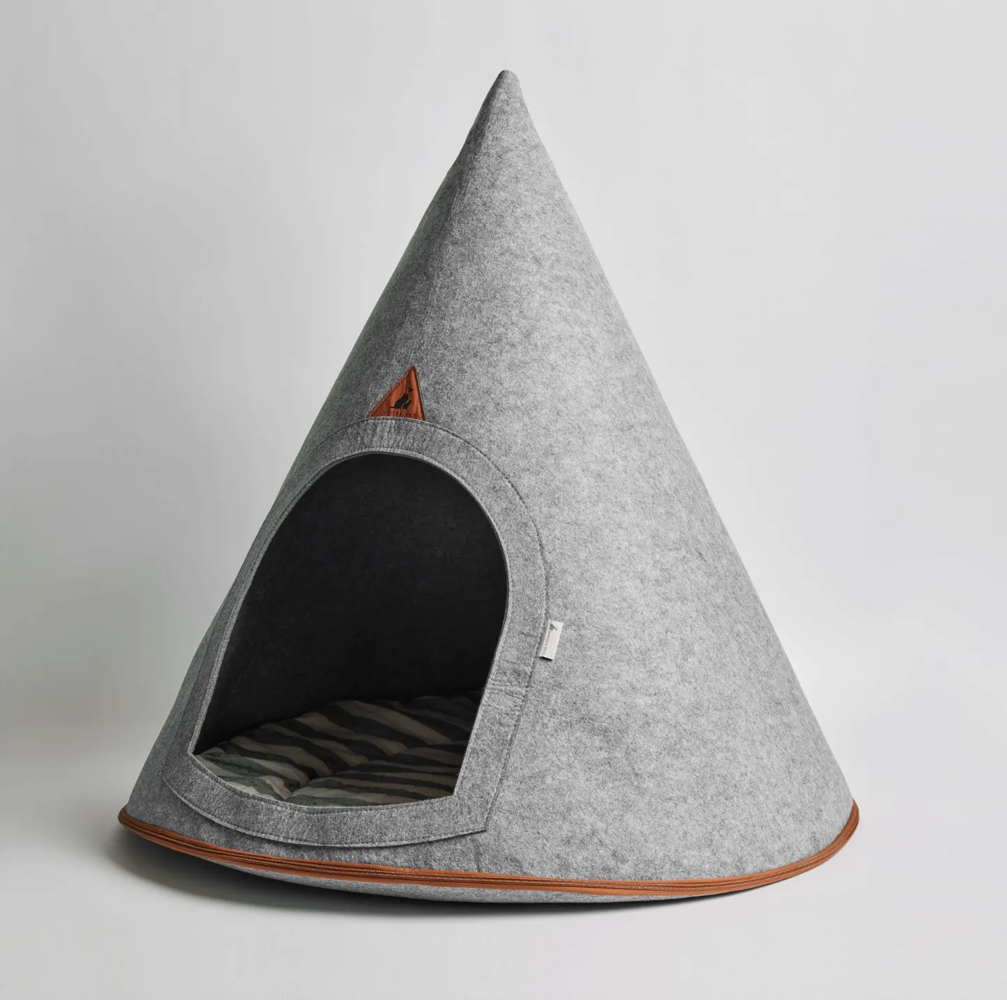 XXLarge Pet Cave Harry